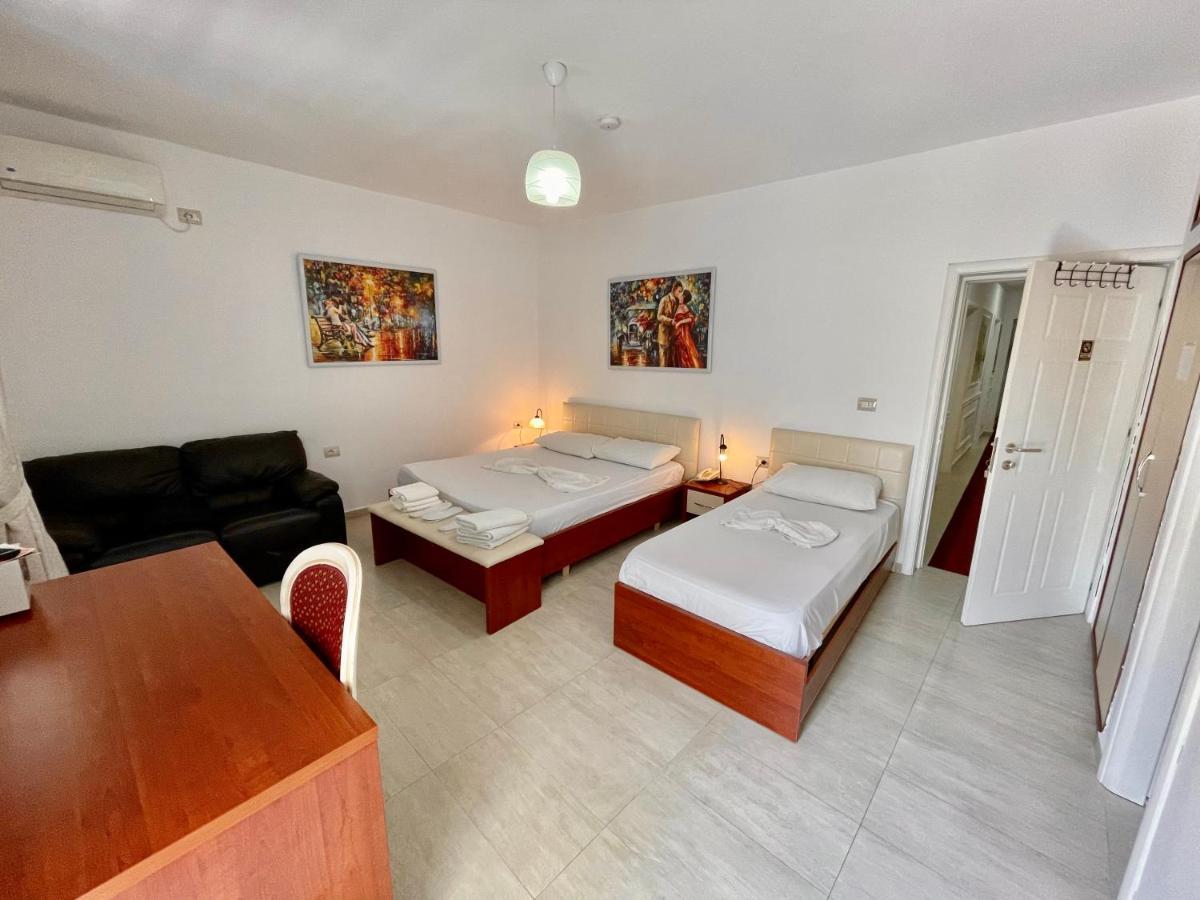 Vila Ada Hotel Tirana Exteriér fotografie