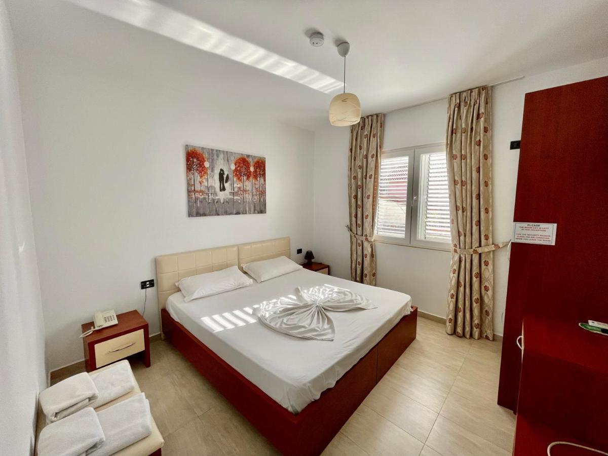 Vila Ada Hotel Tirana Exteriér fotografie