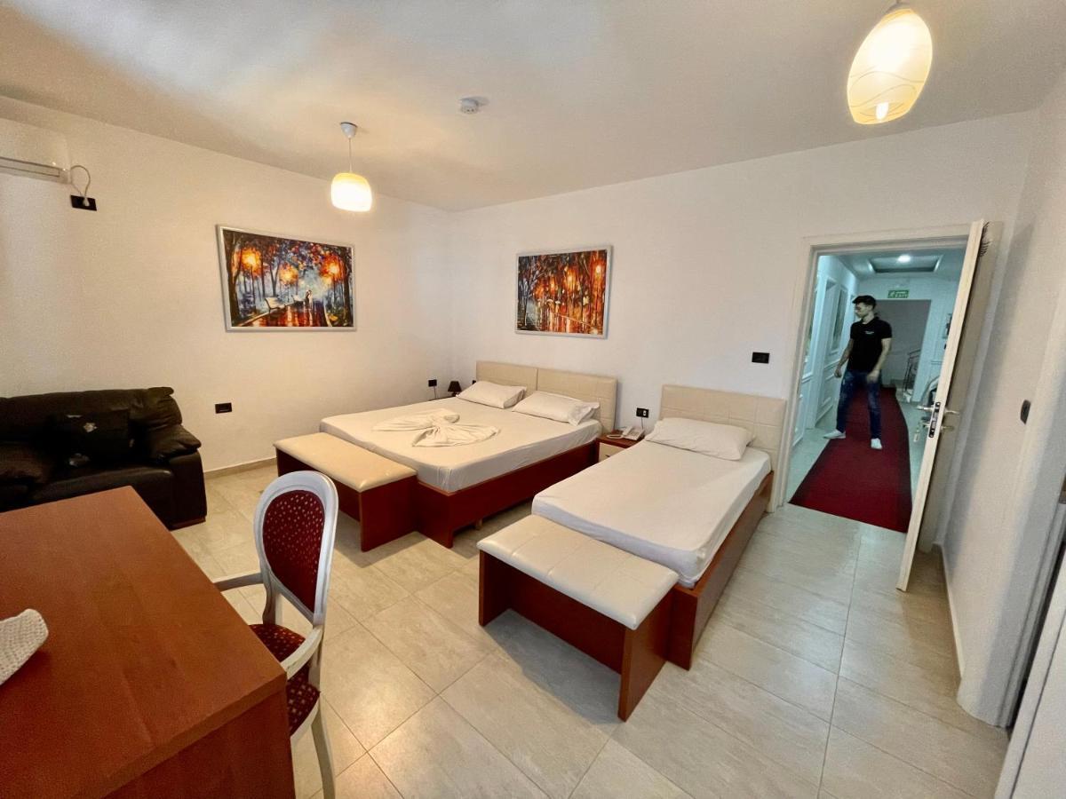 Vila Ada Hotel Tirana Exteriér fotografie