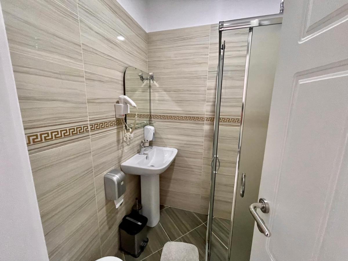 Vila Ada Hotel Tirana Exteriér fotografie