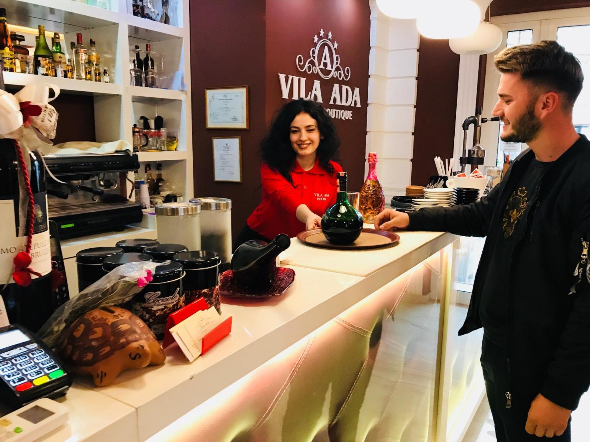 Vila Ada Hotel Tirana Exteriér fotografie